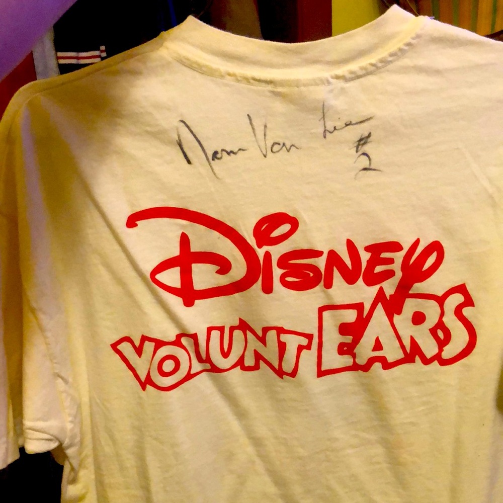 Norm Van Lier Signed Disney Store Walkathon T-Shirt.